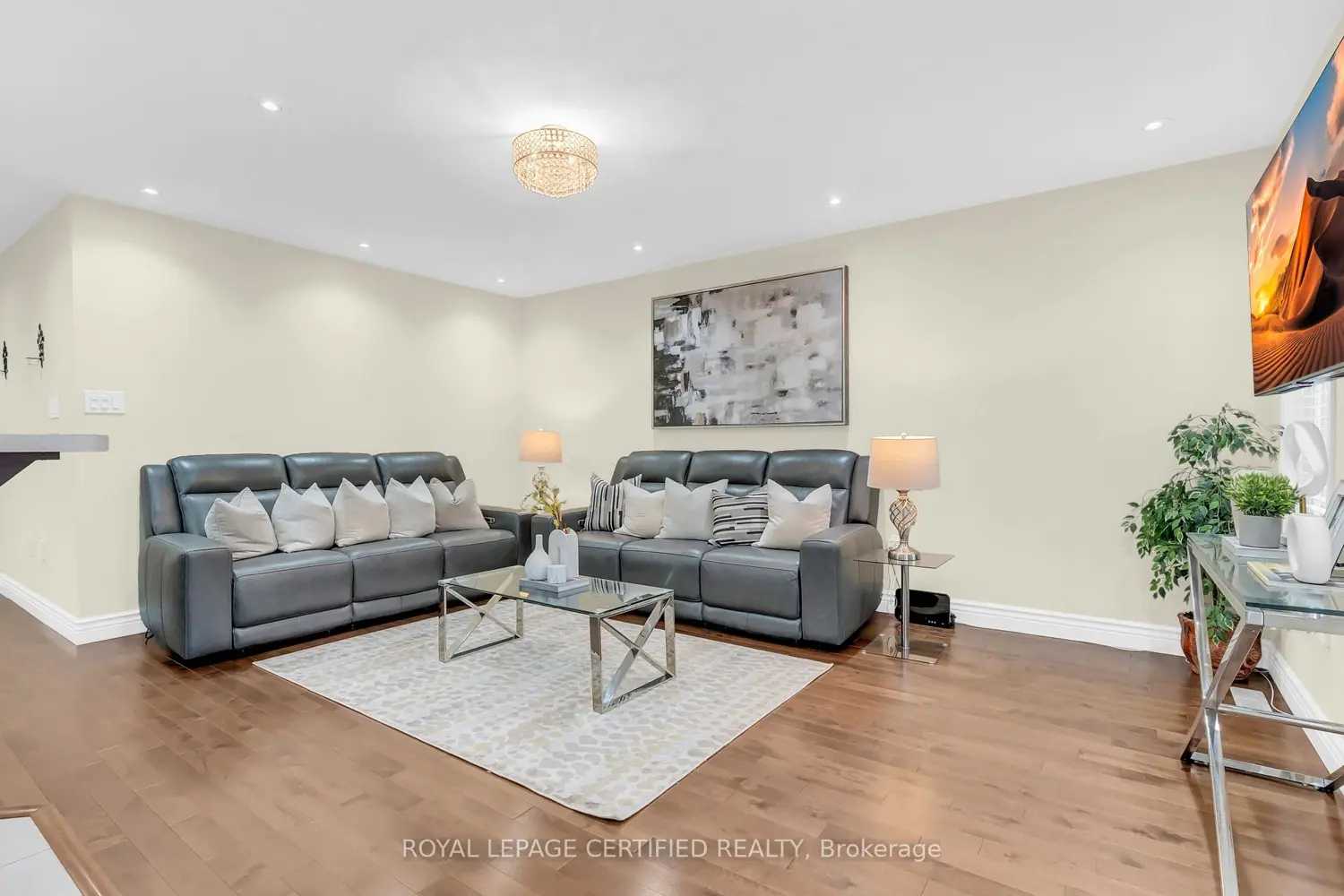 441 Cavanagh Lane photo 5