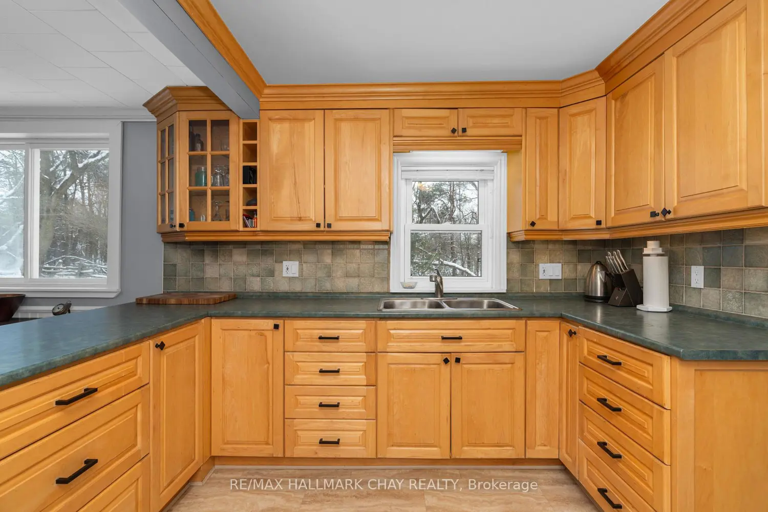 3324 Penetanguishene Road photo 5
