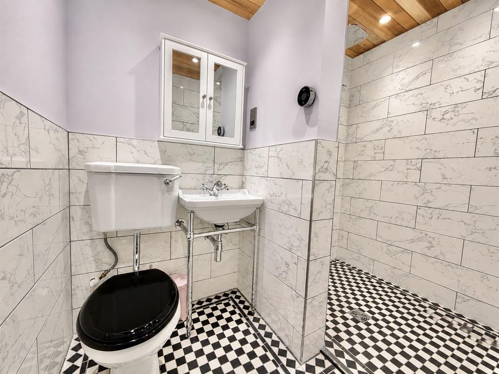 Additional image 15 of 4 bed detached house for saleWoodhouse Lane, Sale M33