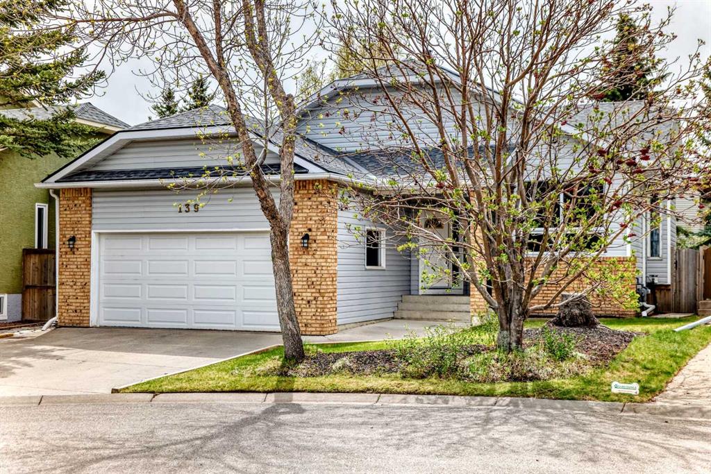 139 Wood Valley Bay SW, Calgary, AB, T2W 5Y2