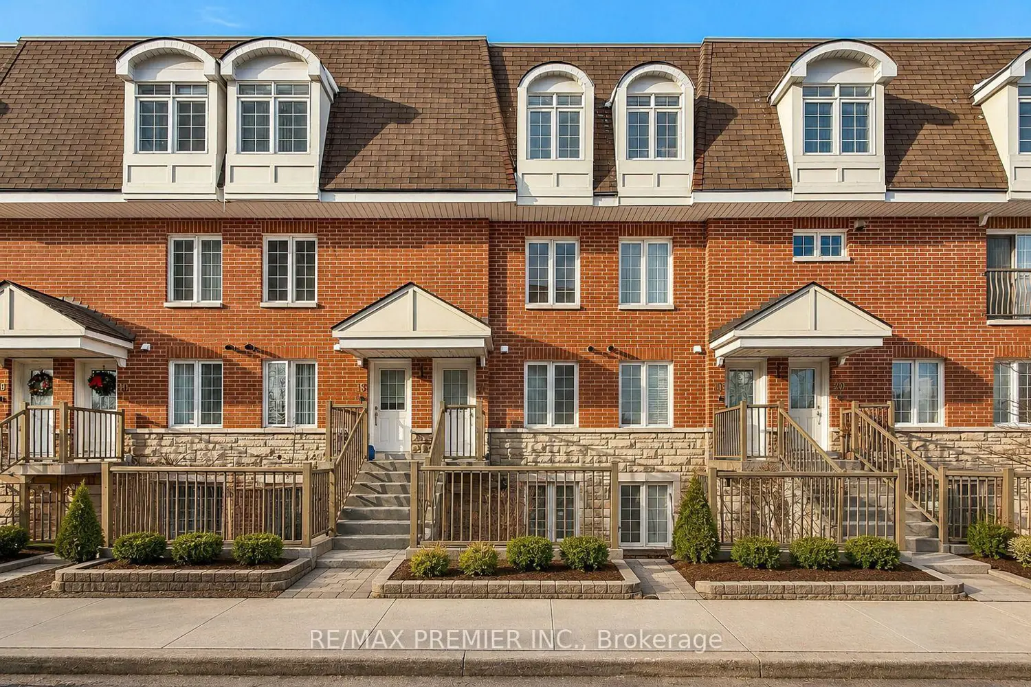 55 Cedarcroft Boulevard 17
