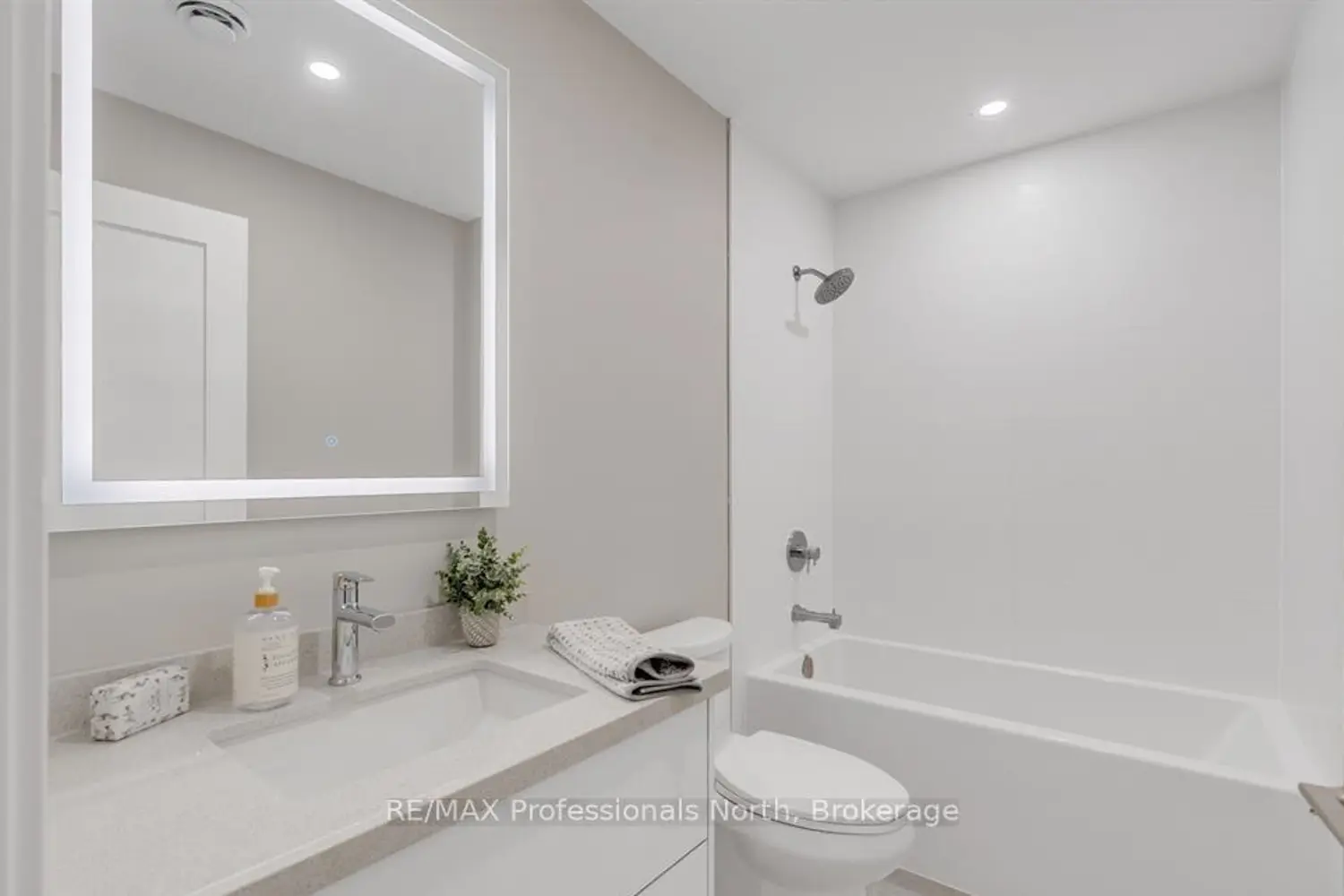Additional image 10 of 32 Brunel Road 102