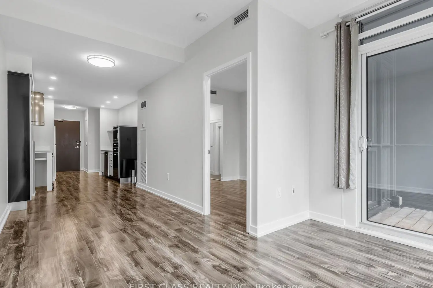 Additional image 4 of 38 Dan Leckie Way 715