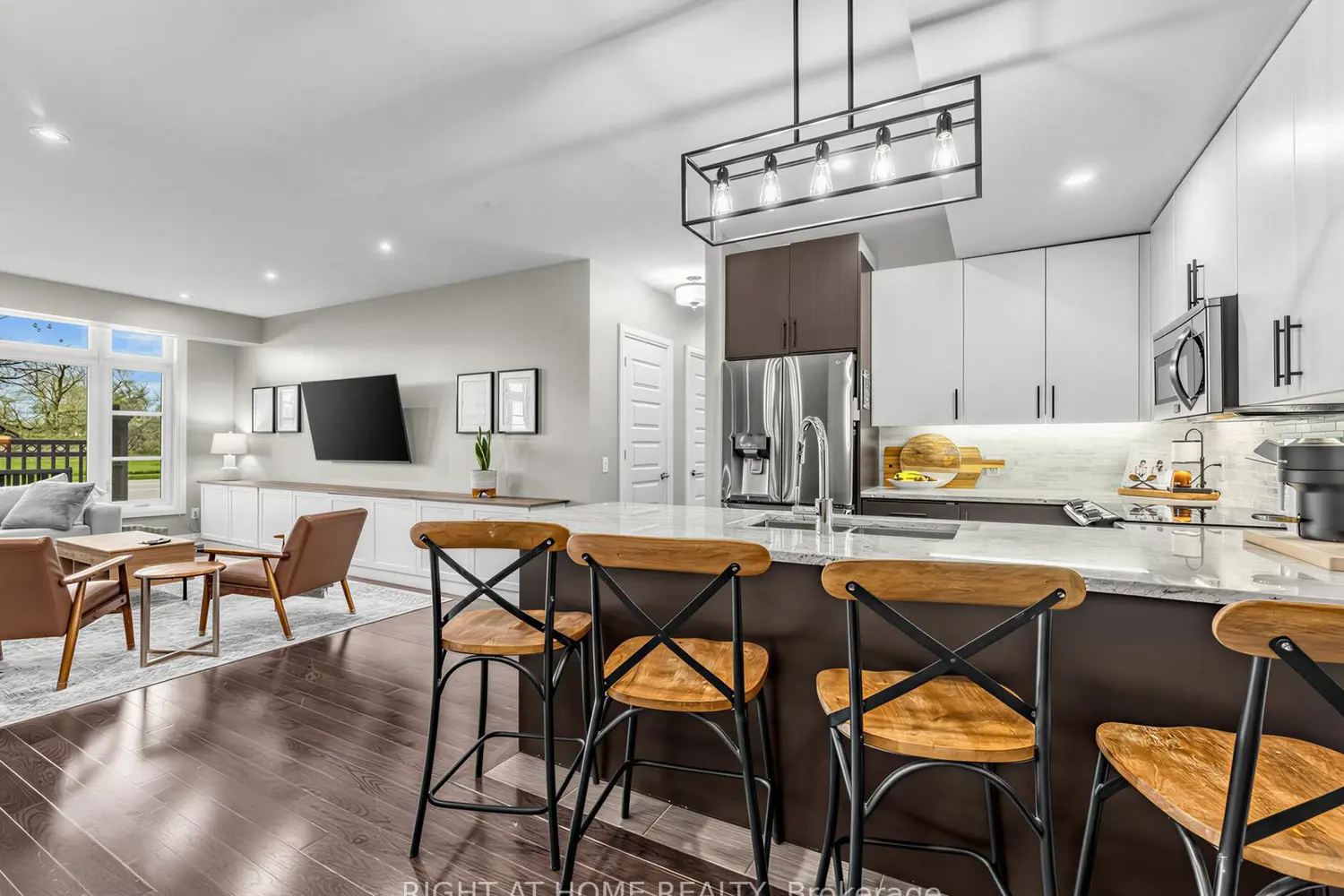 Additional image 9 of 8177 Kipling Avenue 61