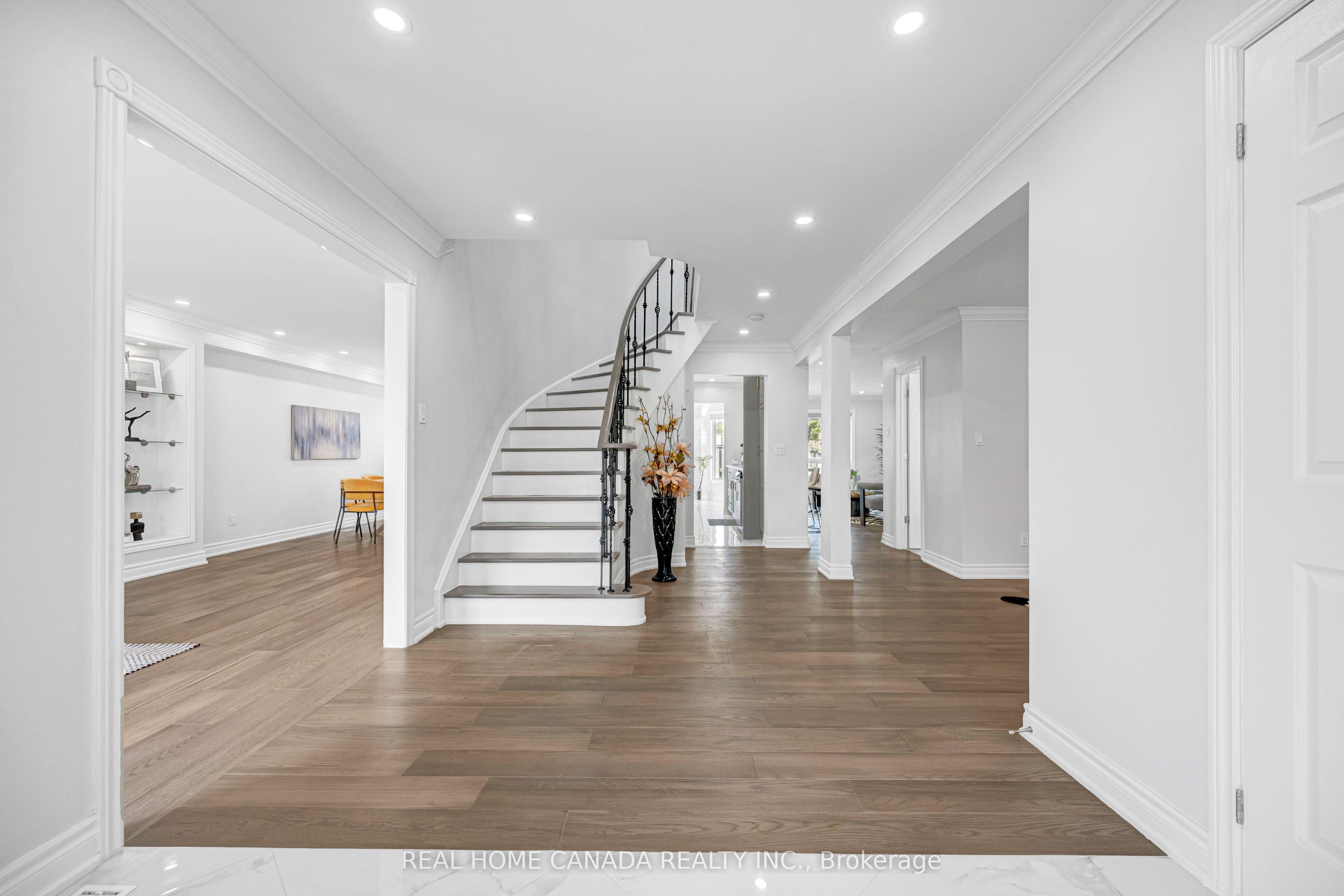 Additional image 2 of 5315 Huntingfield Drive, Mississauga, ON, L5R 2G2