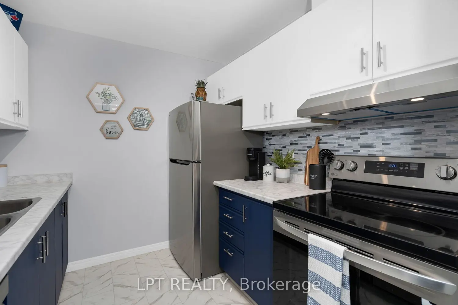 Additional image 6 of 167 Edgehill Drive E11