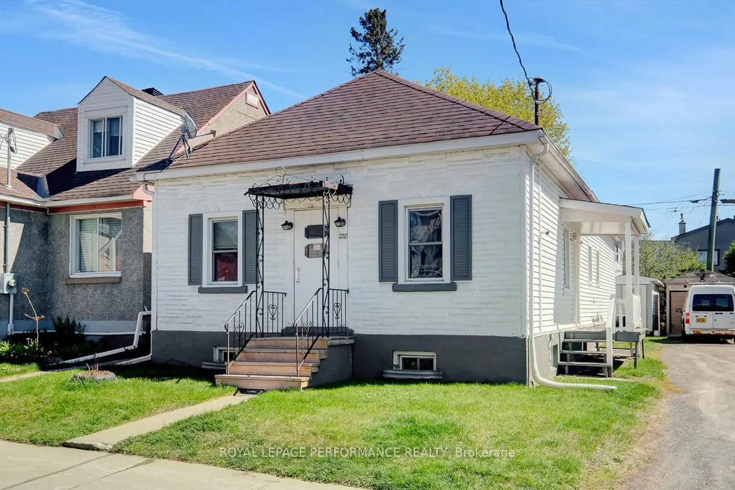 Additional image 5 of 228 Carillon Street