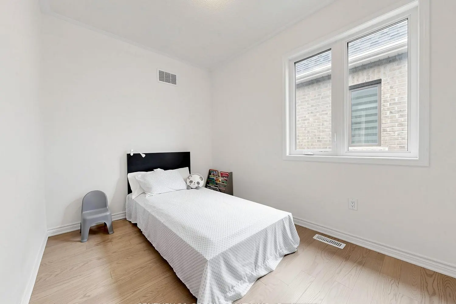 Additional image 8 of 3089 Blazing Star Avenue