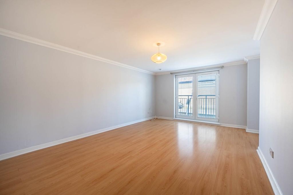 Additional image 3 of 2 bed flat to rentHenderson Court, Motherwell ML1
