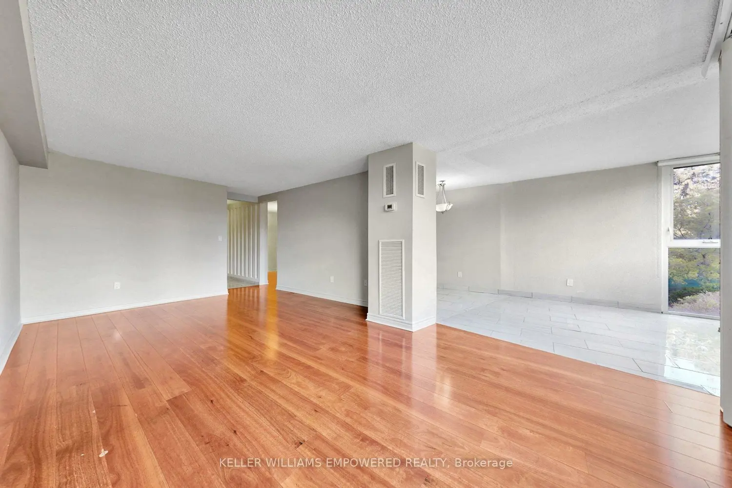 90 Fisherville Road 203 photo 4