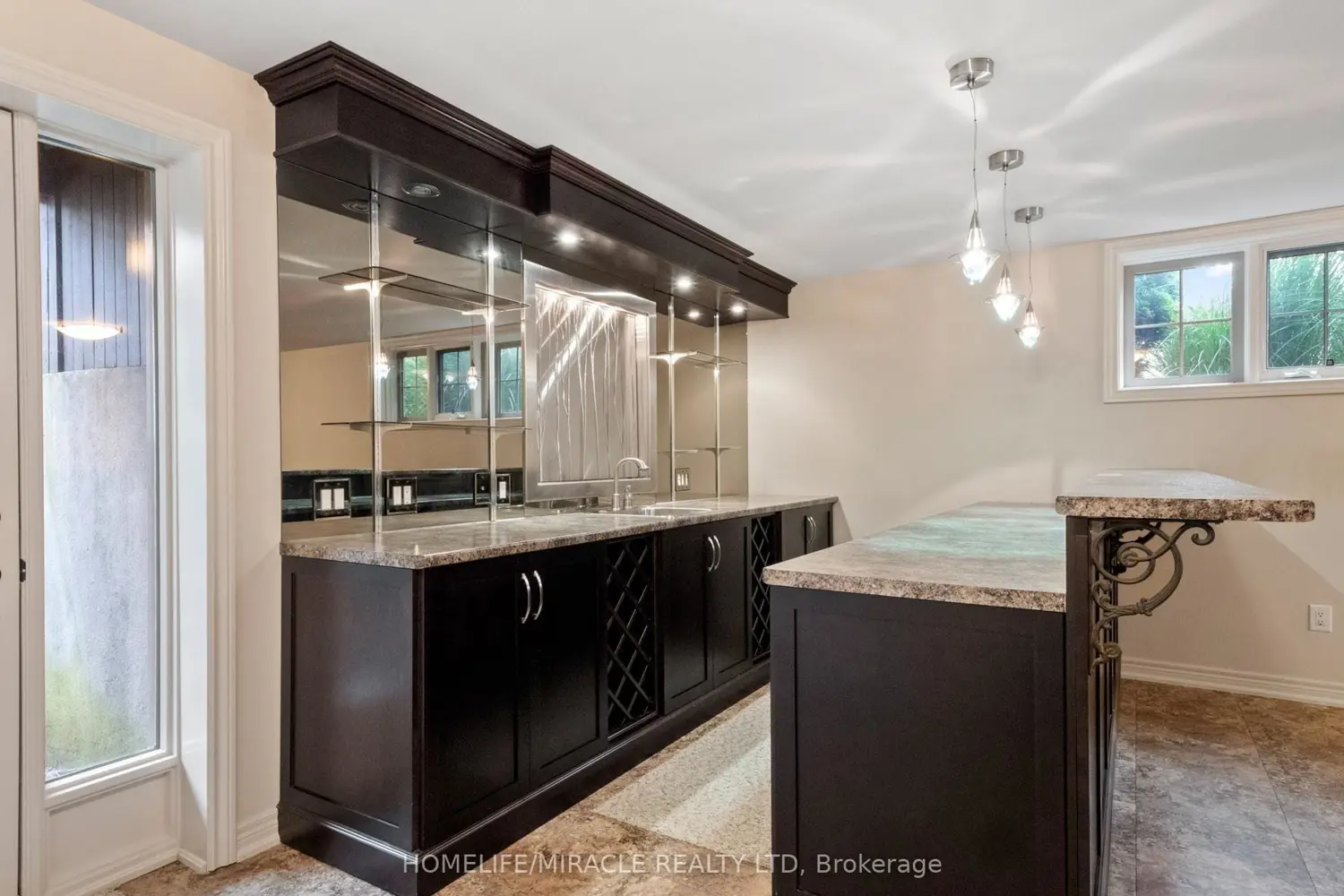 Additional image 17 of 8535 Forestview Boulevard
