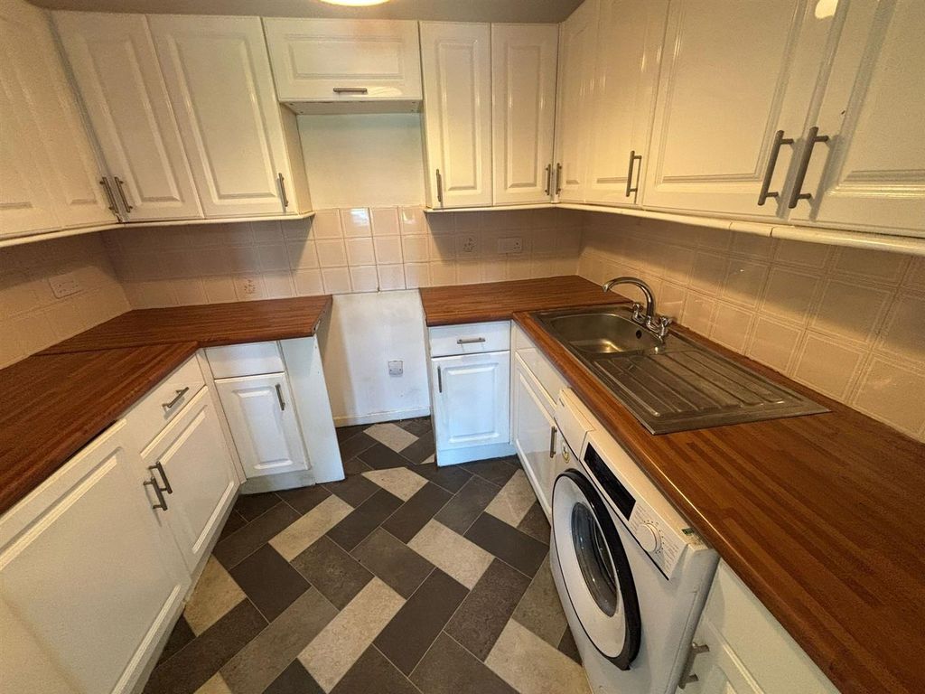 Additional image 4 of 2 bed flat to rentChapelcross Avenue, Airdrie ML6