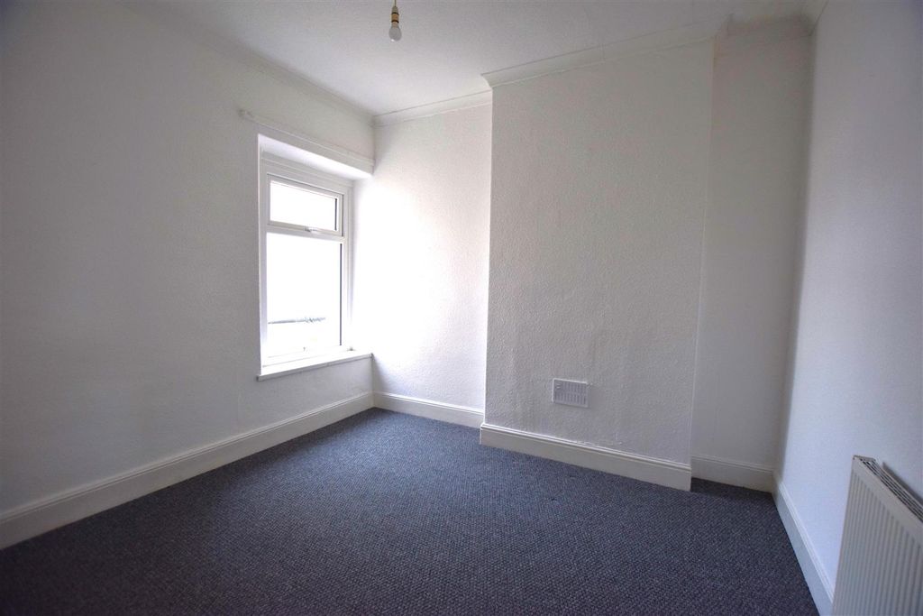 Additional image 8 of 3 bed end terrace house to rentSt. Marys Avenue, Barry CF63