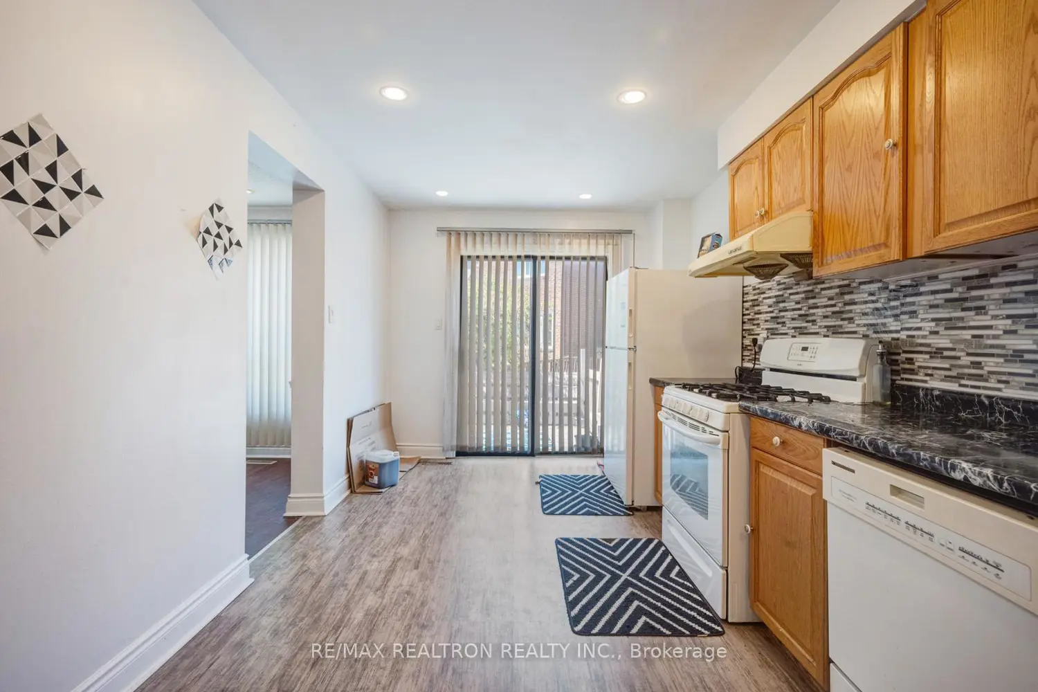 Additional image 11 of 6 Albemarle Court