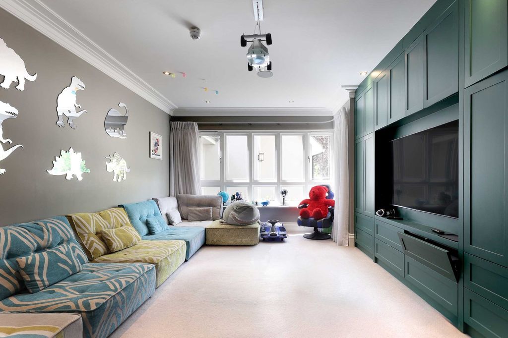 Additional image 13 of 6 bed detached house for salePenn Road, Beaconsfield, Buckinghamshire HP9