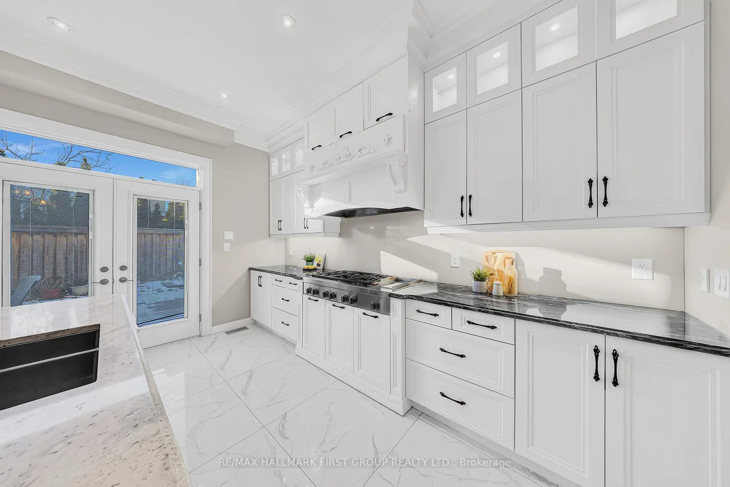 Additional image 8 of 752 Hillview Crescent