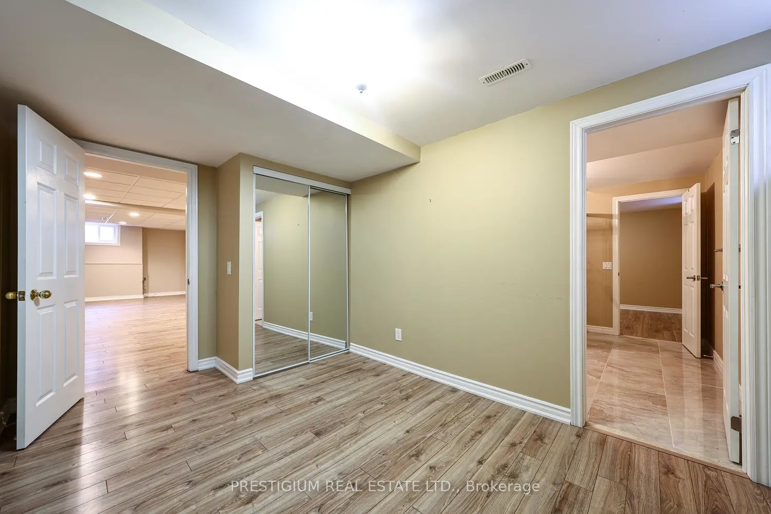 Additional image 9 of 61 Addington Square
