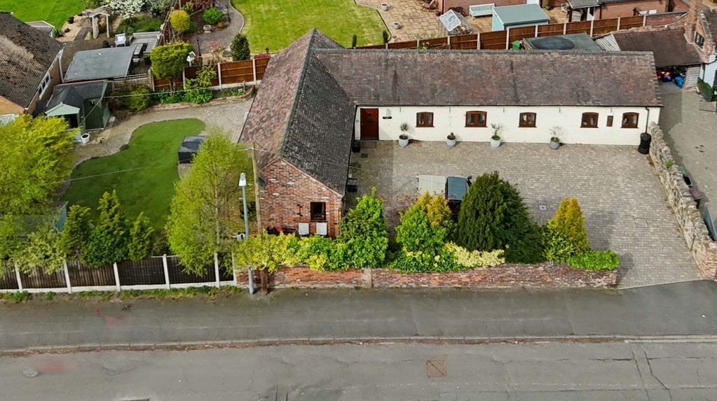 3 bed detached house to rentGolf Links Lane, Telford TF1
