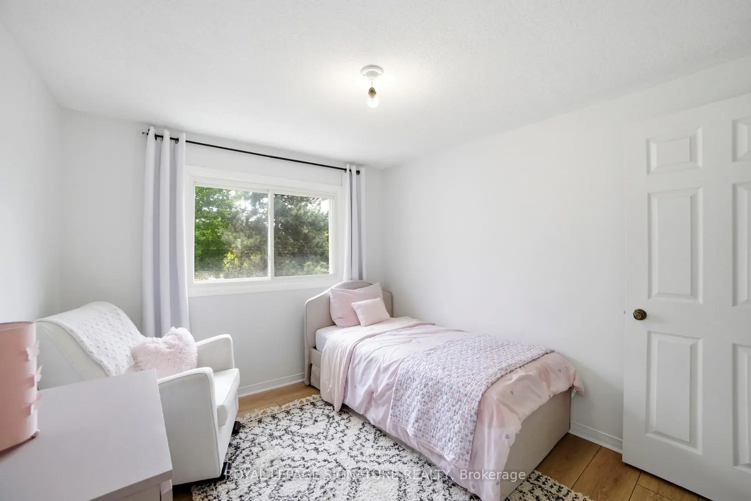 Additional image 15 of 1 Royalwood Court 15