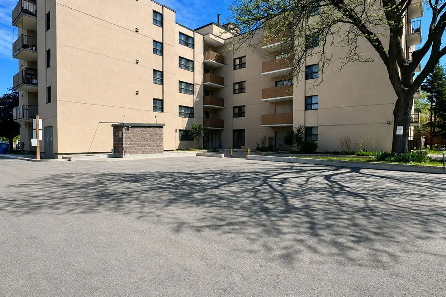 1445 Wilson Avenue 202