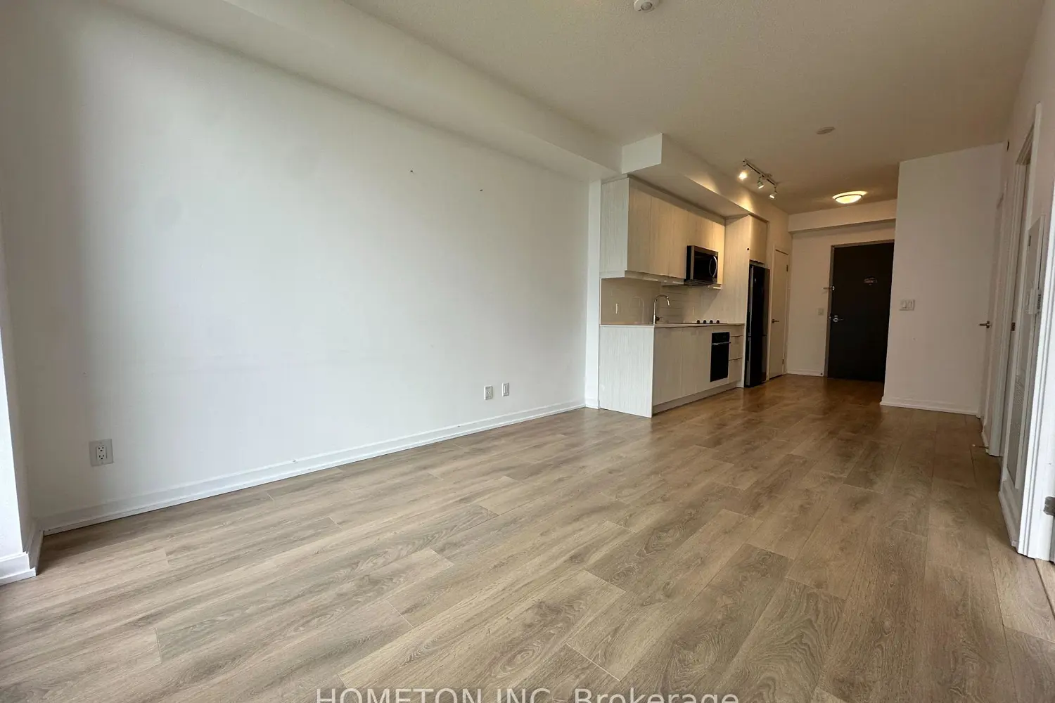 36 Forest Manor Road 1309 photo 2