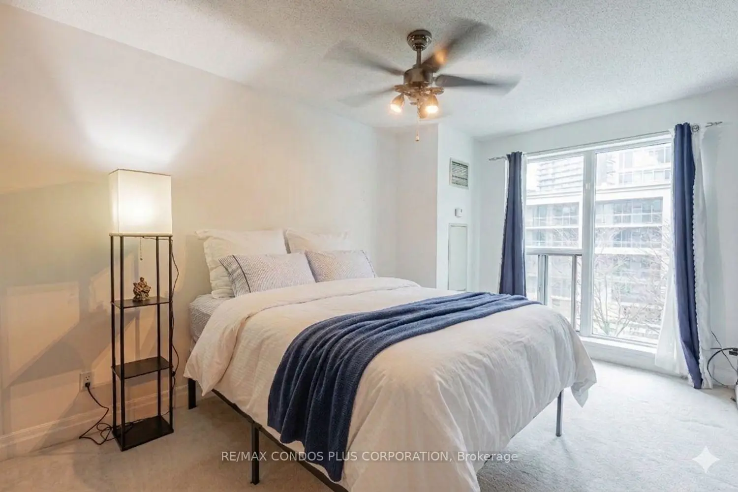 2119 Lake Shore Boulevard 317 photo 5