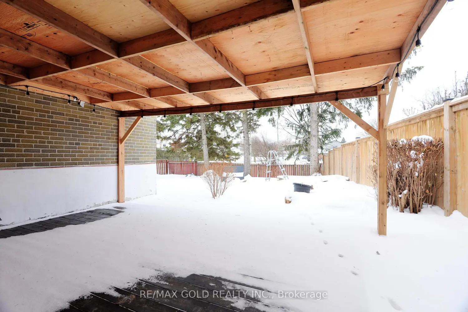 Additional image 18 of 70 Greystone Crescent