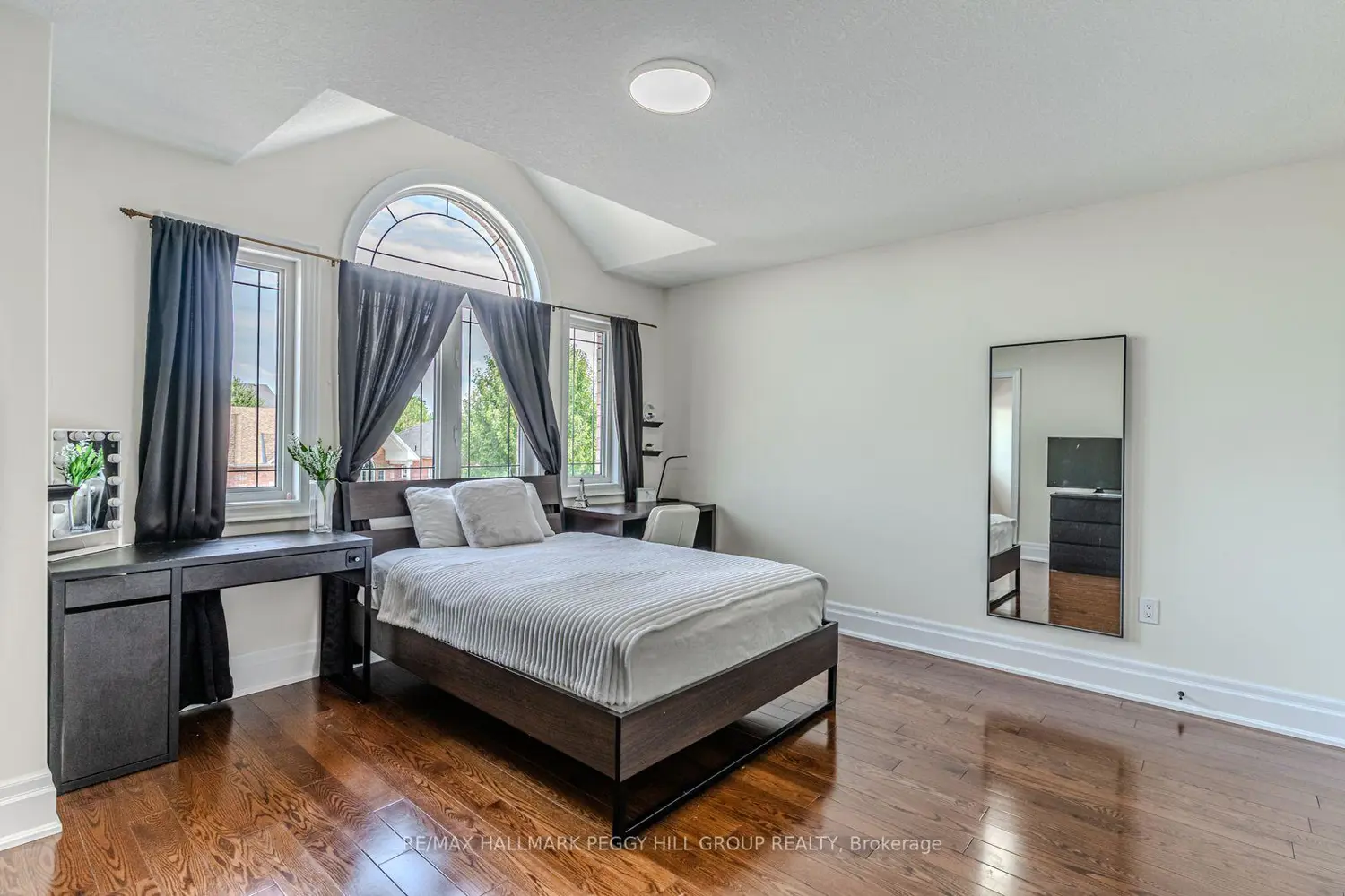 Additional image 8 of 1746 Angus Street