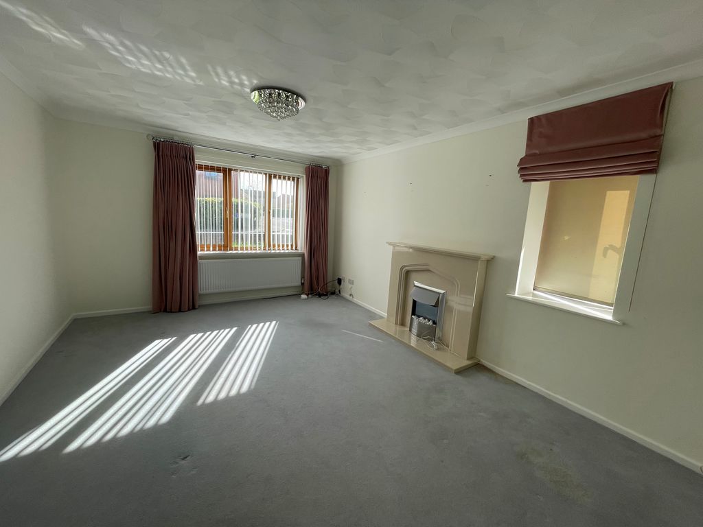 Additional image 3 of 4 bed detached house to rentOgmore Drive, Porthcawl CF36