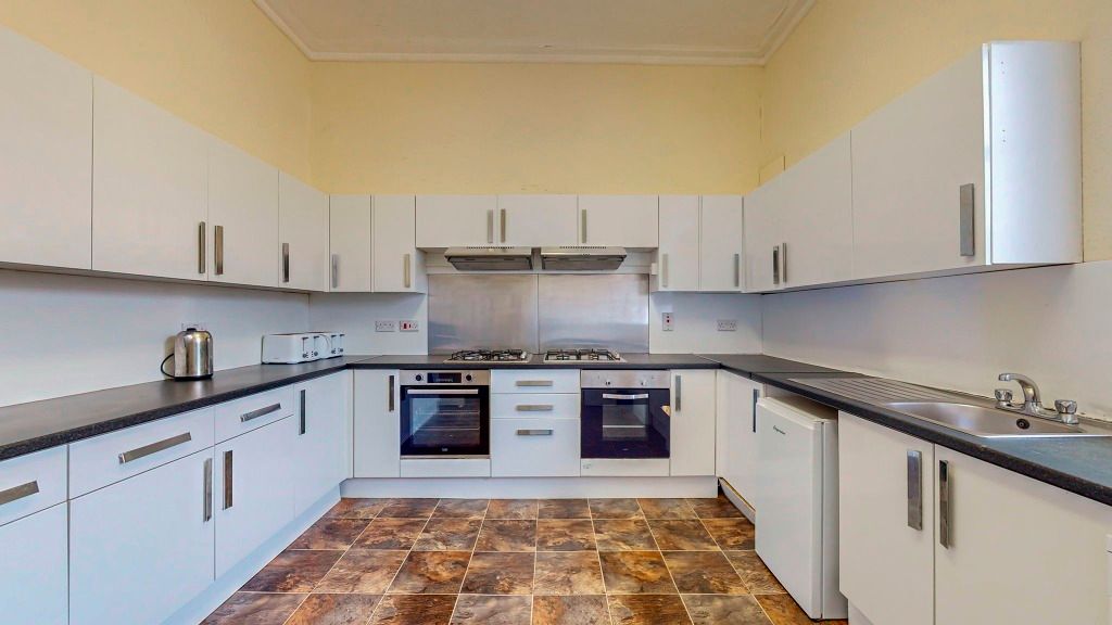 Additional image 3 of 7 bed flat to rentBuccleuch Street, Garnethill, Glasgow G3