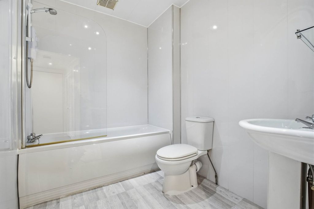 Additional image 7 of 1 bed flat for saleFullarton Street, Kilmarnock KA1