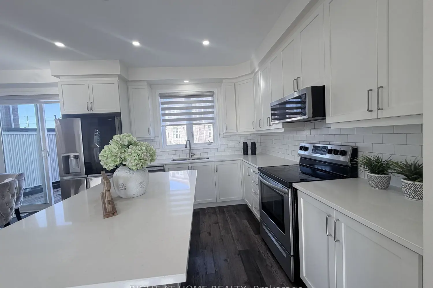 1222 Rose Way 21 photo 3