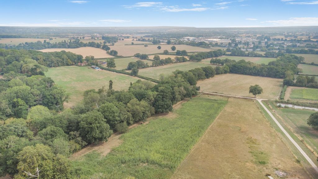 Additional image 8 of 6 bed equestrian for saleBurghfield Common, Reading, Berkshire RG7