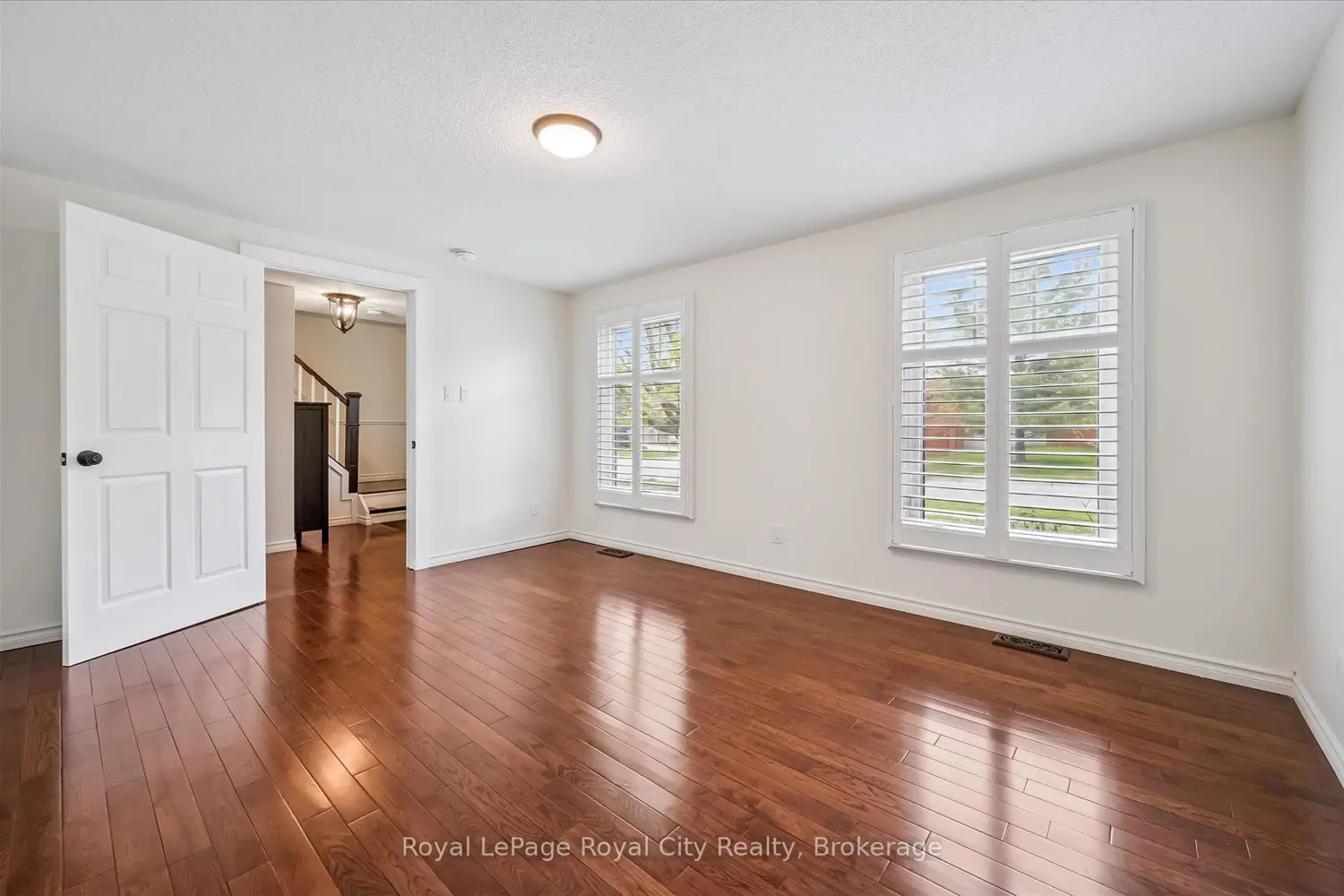 184 Harvard Road photo 3