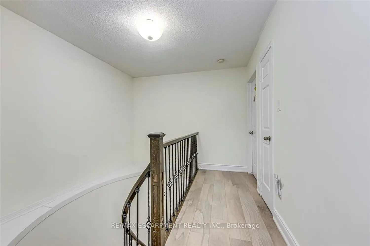 Additional image 9 of 3115 New Street 10