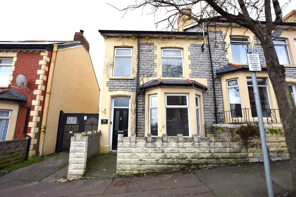 3 bed end terrace house to rentSt. Marys Avenue, Barry CF63