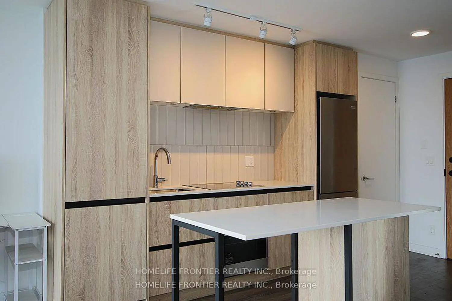 Additional image 4 of 7950 Bathurst Street 2310