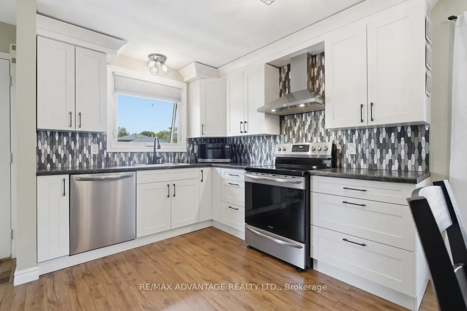 Additional image 6 of 223 Ardsley Crescent