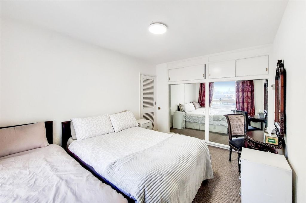 Additional image 9 of 1 bed flat for saleThe Water Gardens, London W2