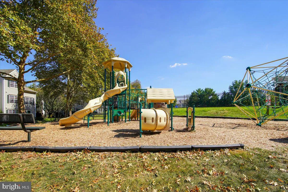 Additional image 141 of 32 Amarillo Court Unit 121, Germantown, MD 20874