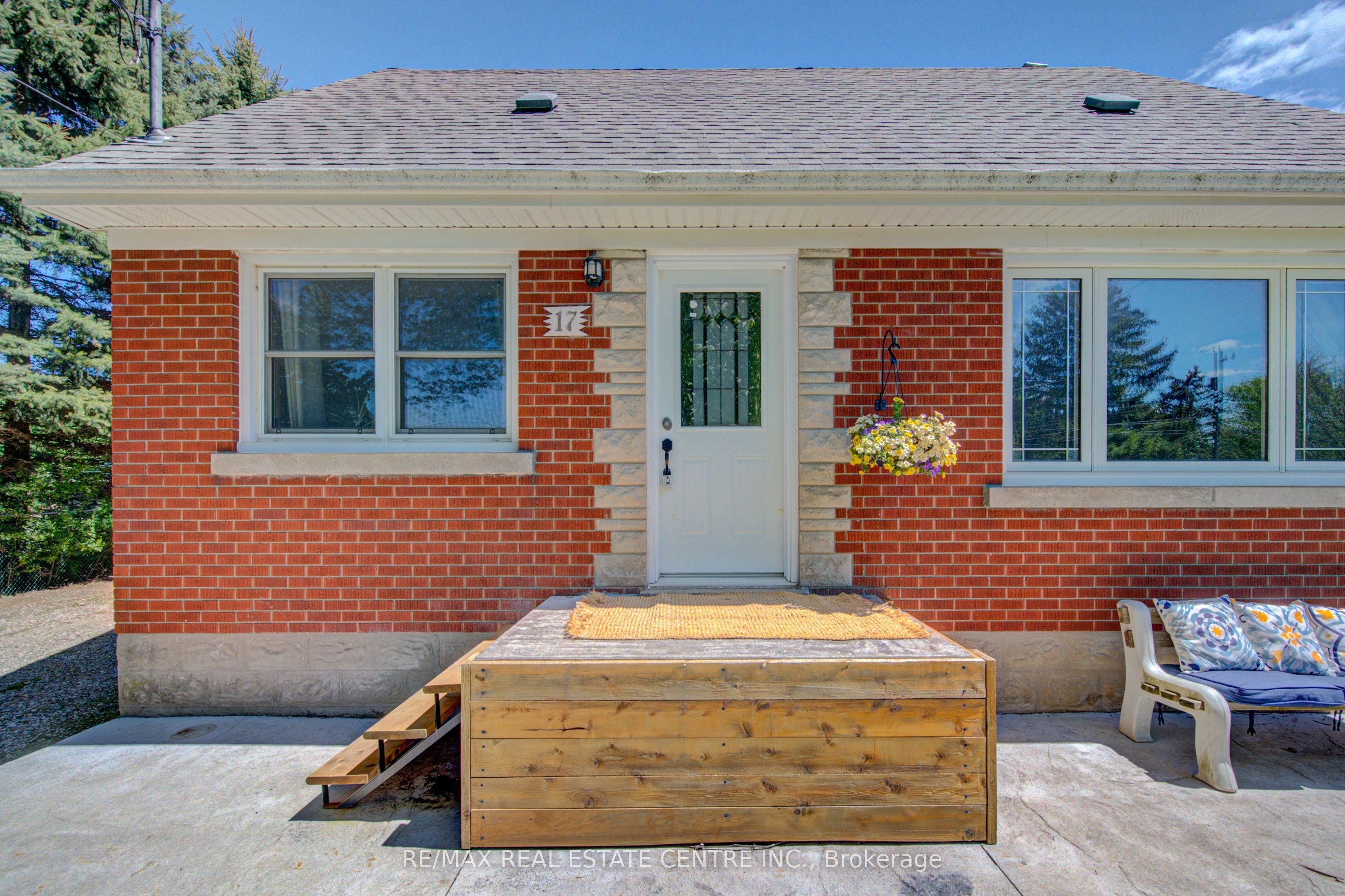 Additional image 5 of 17 Daniel Avenue, Kitchener, ON, N2K 1E8