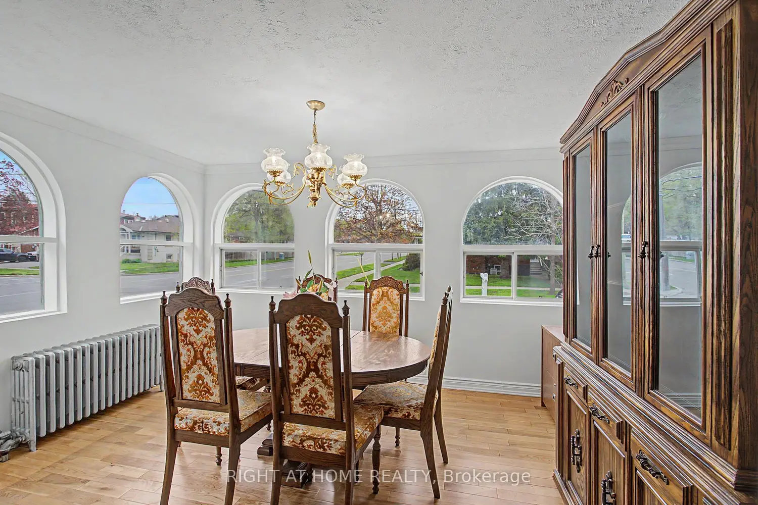 89 Newton Drive photo 2