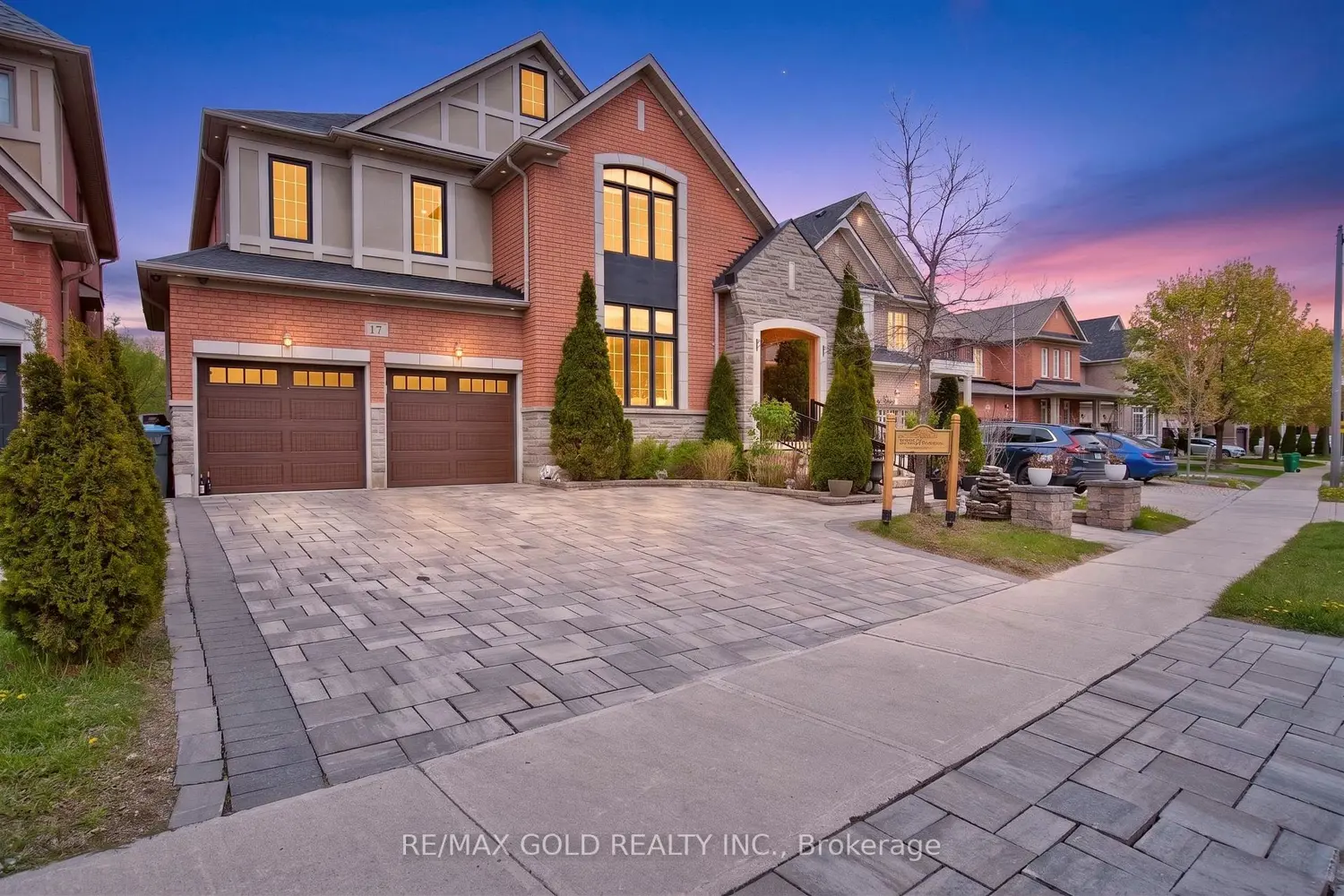 17 Maisonneuve Boulevard