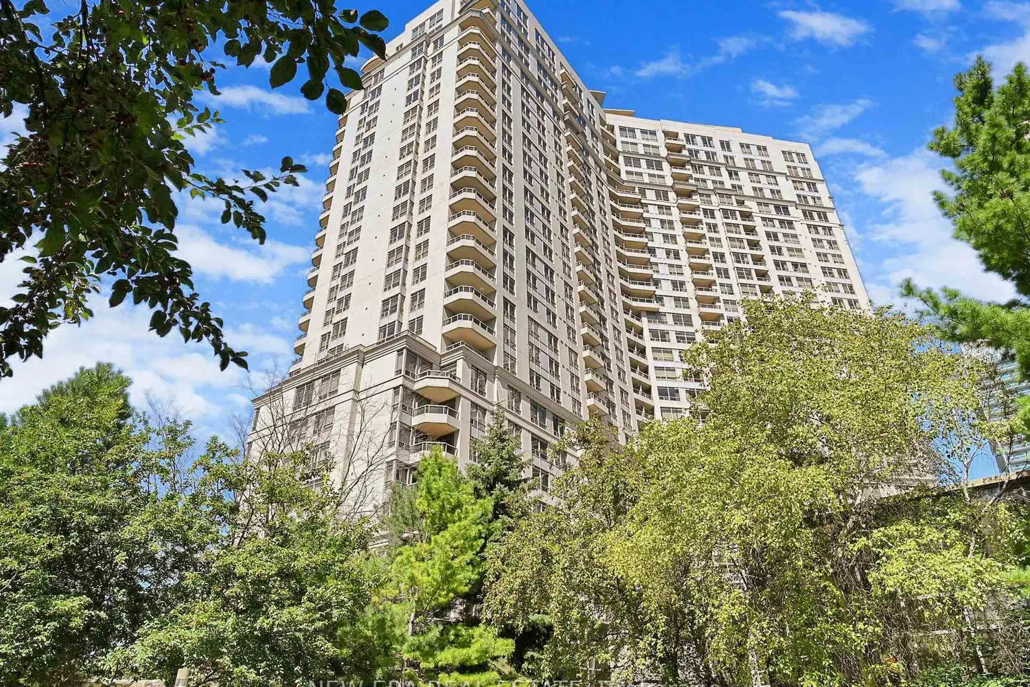 3888 Duke Of York Boulevard 923