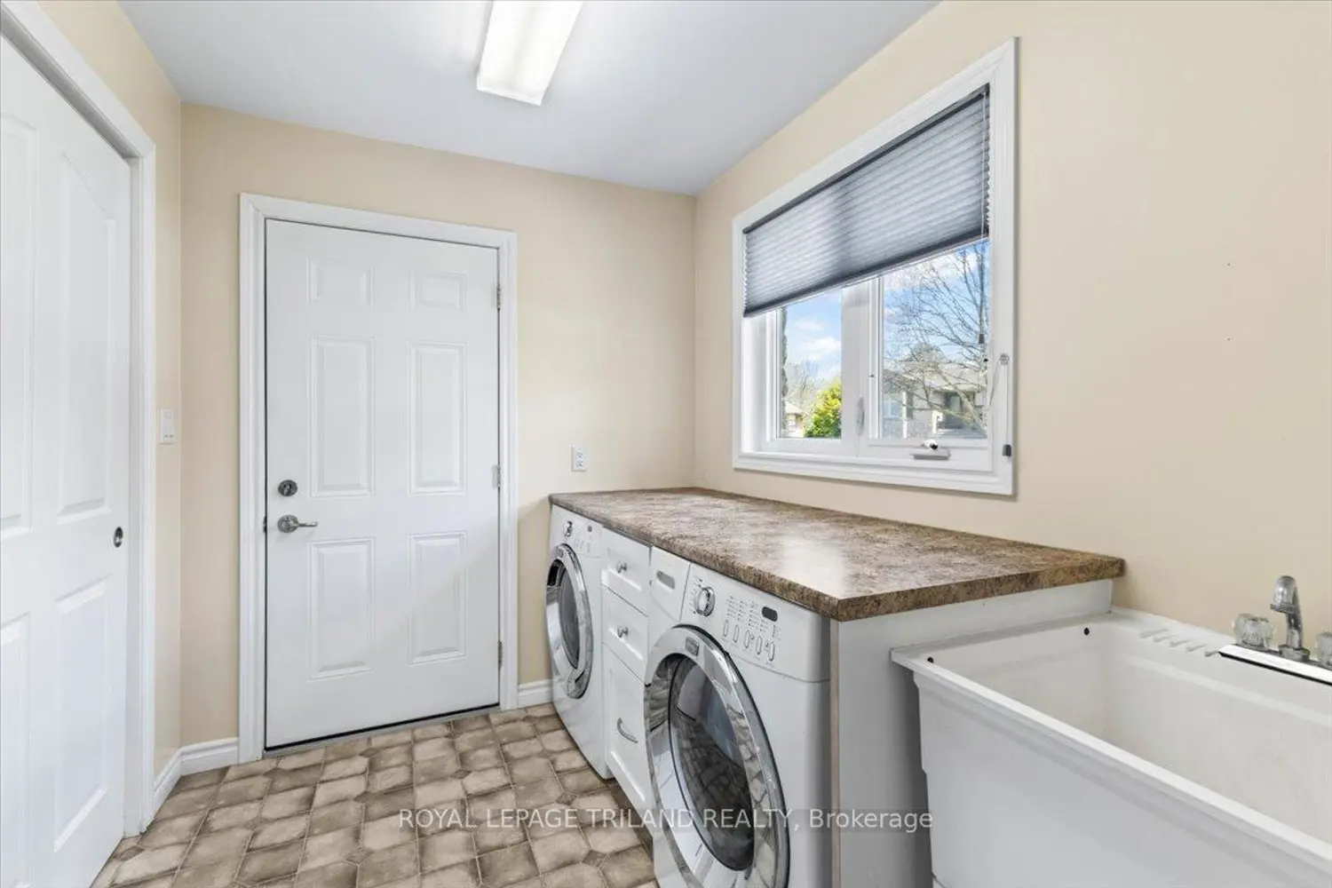 Additional image 7 of 272 4Th Street Crescent
