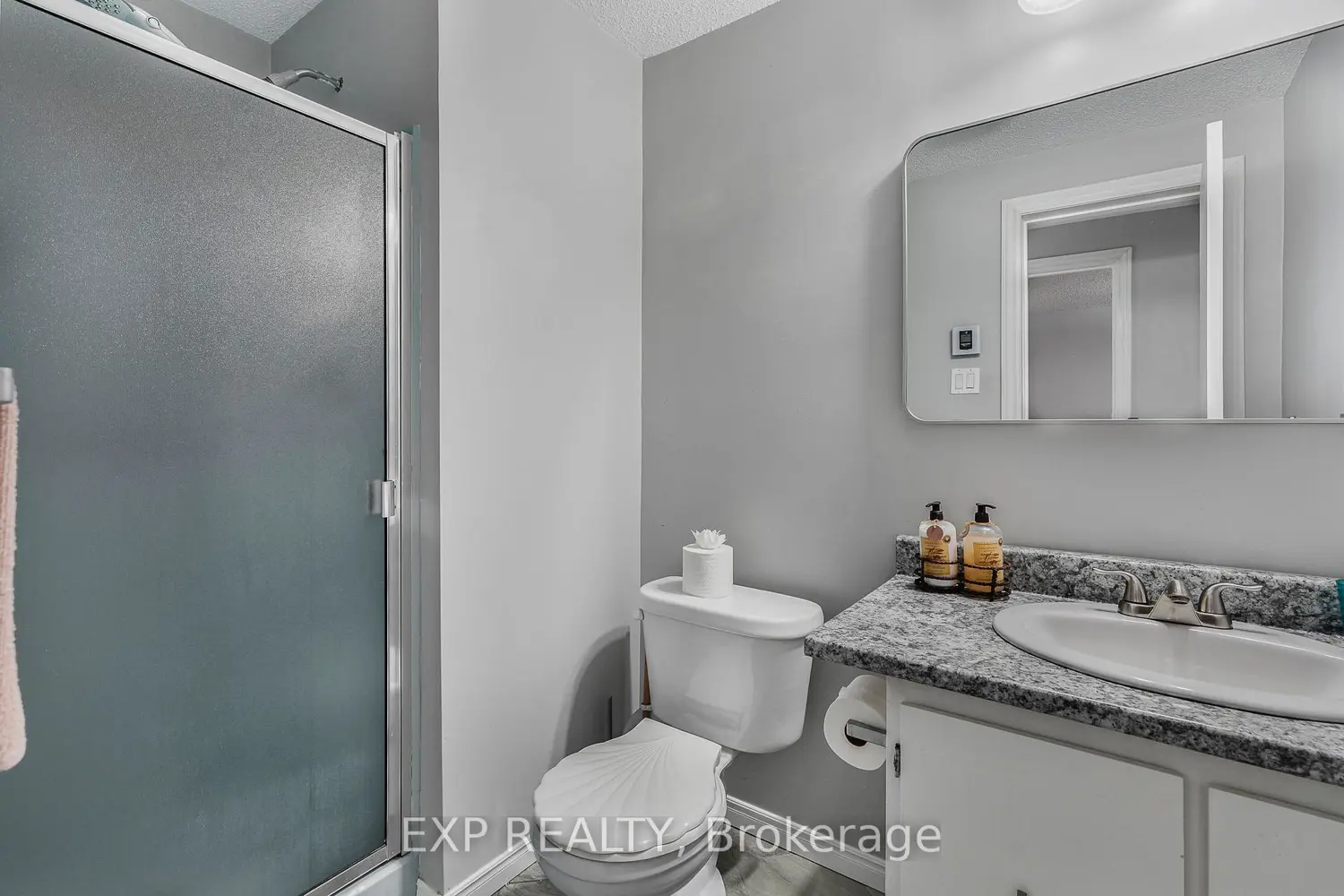 Additional image 12 of 905 Ghislain Street