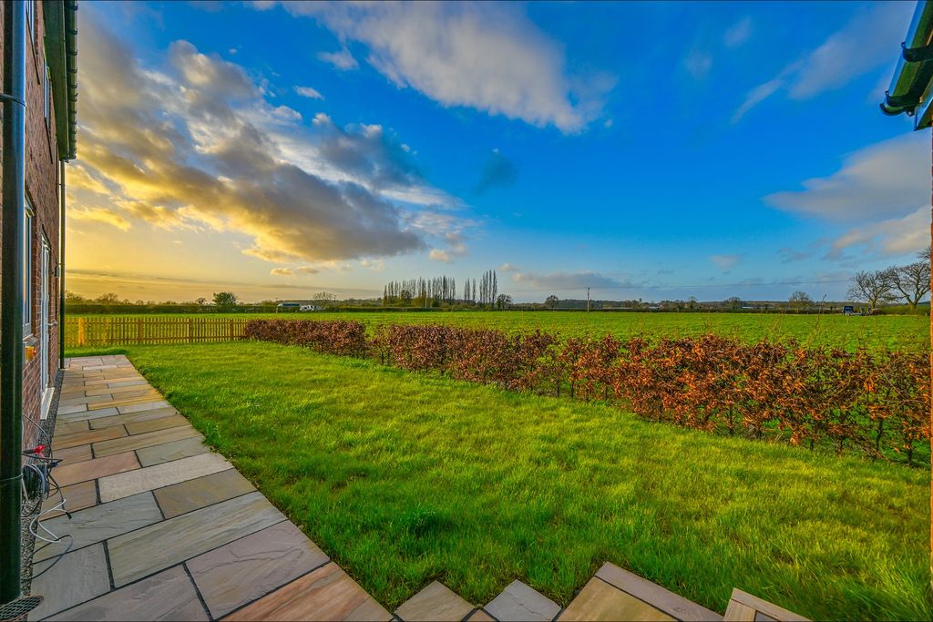Additional image 2 of 4 bed detached house for saleThe Hawthorns, Scropton, Derby DE65