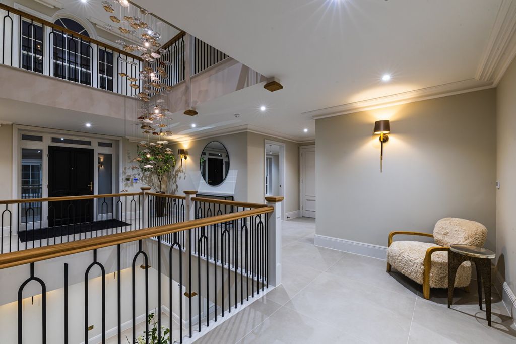 Additional image 14 of 5 bed detached house to rentWayneflete Tower Avenue, Esher KT10