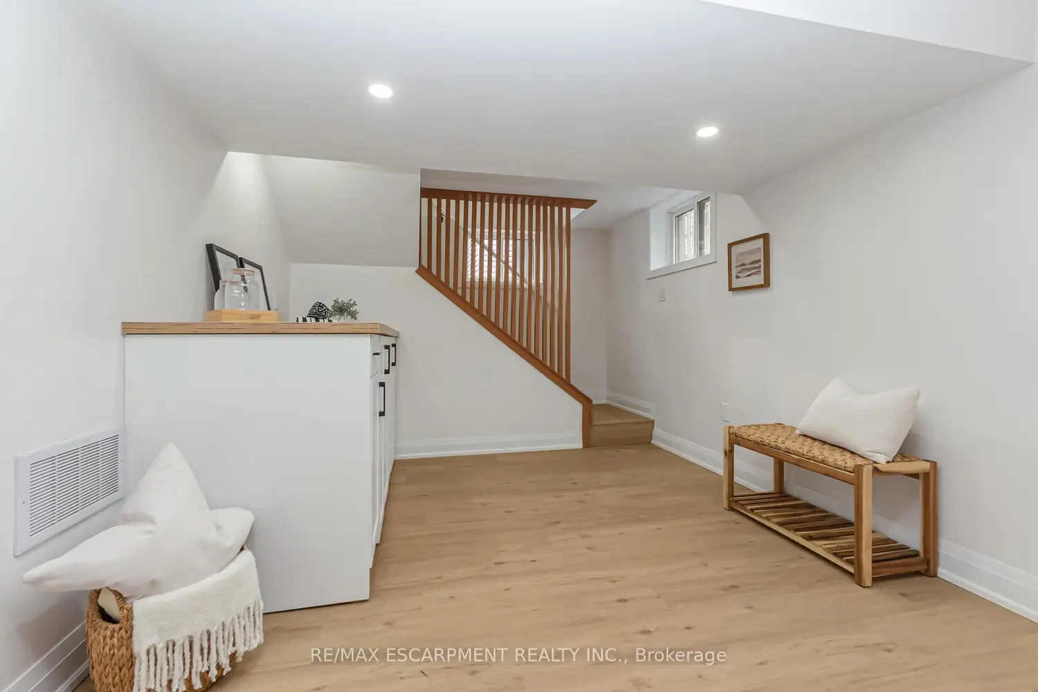 Additional image 12 of 487 East 37Th Street