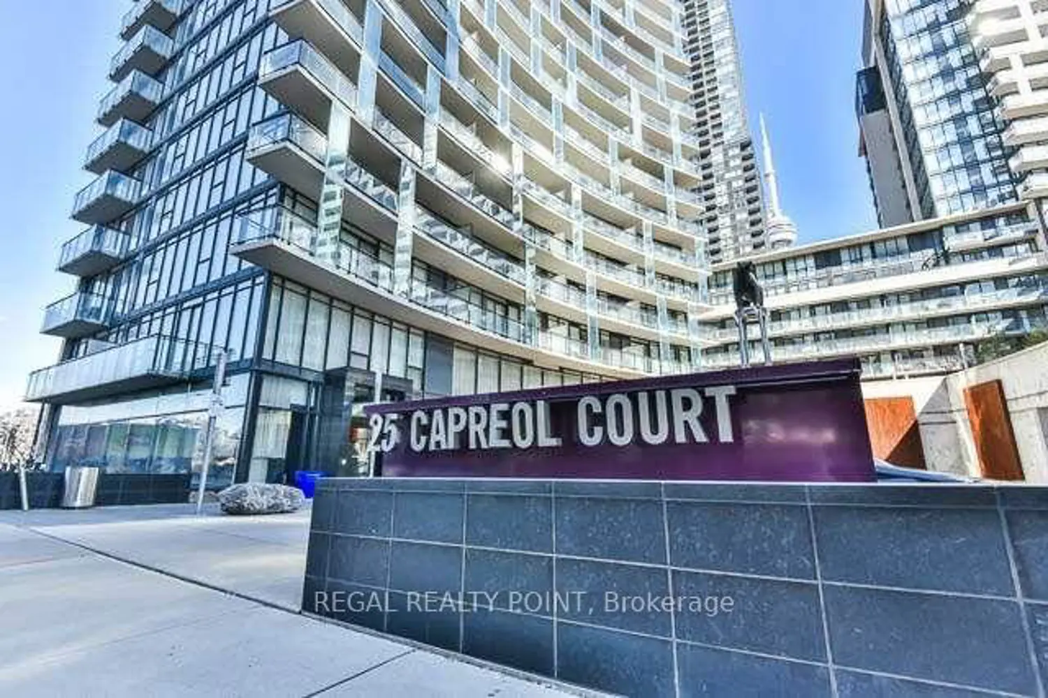 25 Capreol Court 2910 photo 2